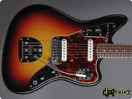 Fender Jaguar 1966 3 Tone Sunburst