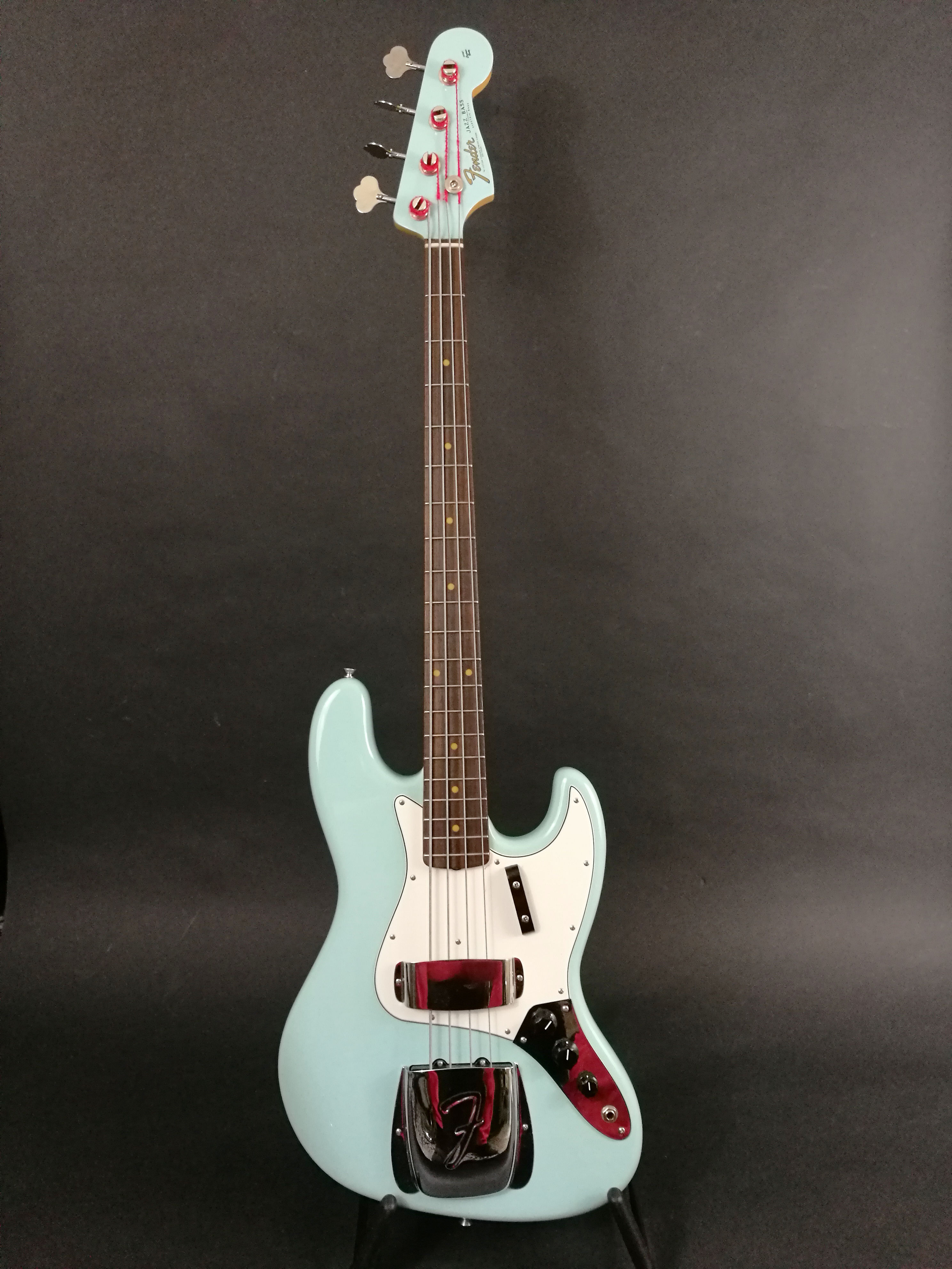 Fender American Vintage Reissue '64 Jazz Bass 2012 Daphne Blue Bass For