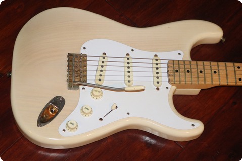 Fender Stratocaster 