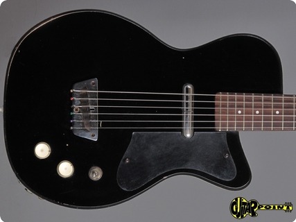 Silvertone U1   1317 1957 Black 