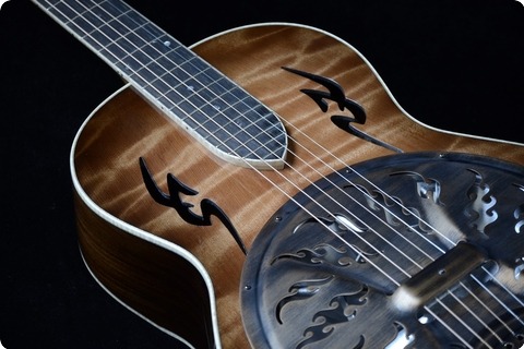Rozawood Roundneck Resonator   Santos/redwood 2018 Nitrocellulose Lacquer / Sunburst