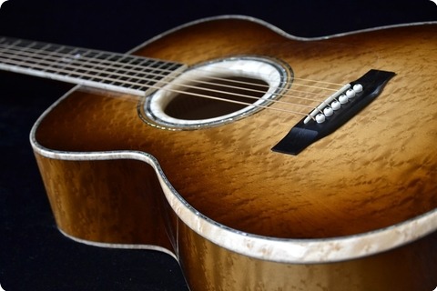 Rozawood Bellisimo Blues   Bird's Eye Maple & Bevel 2015 Nitrocellulose Lacquer / Sunburst