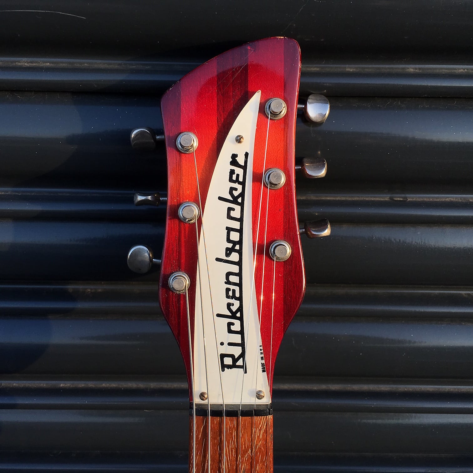 Rickenbacker 335 Rose Morris 1997 Fireglo de 1967 – L'instrumenterie