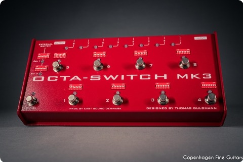 Carl Martin Octa Switch Mk3 Red