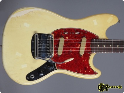 Fender Mustang 1966 Olympic White