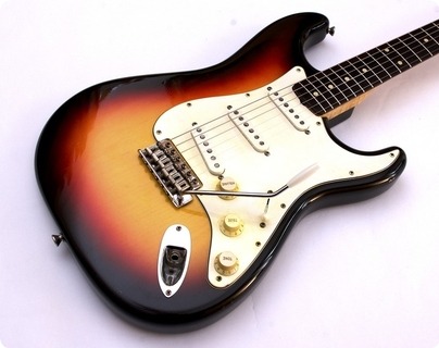 Rufini Fine Instruments Stratocaster '61 Replica 2018 3 Tone Sunburst