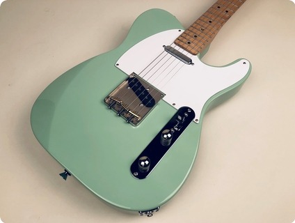 Larrivee Baker T 2016 Seafoam Green