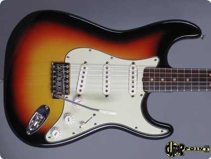 Fender Stratocaster 1964 3 Tone Sunburst