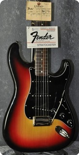 Fender Stratocaster 1977 3 Color Sunburst.