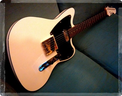 Jailbreak Guitars Telemaster White