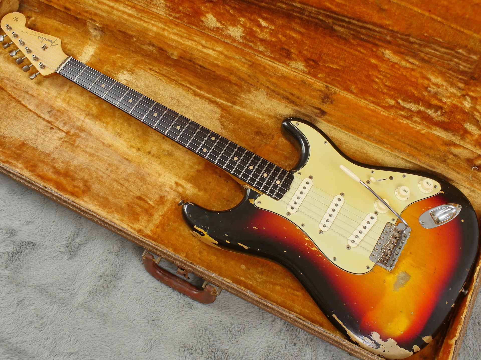 Miscellaneous pie lettuce Fender Stratocaster 1962 Sunburst Guitar For Sale ATB Guitars