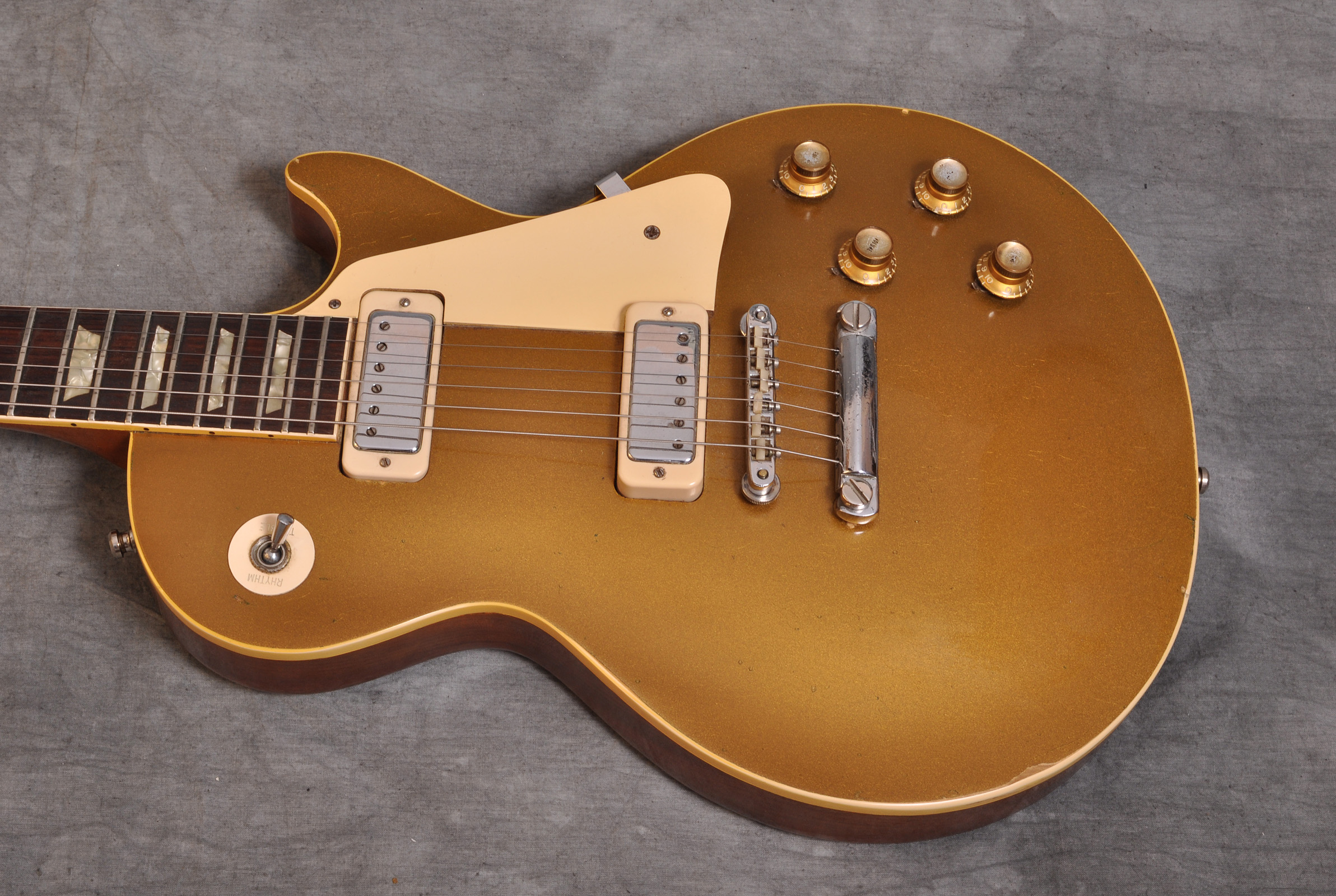 Gibson Les Paul Deluxe Goldtop 1969 Gold Top Guitar For Sale Westend Music