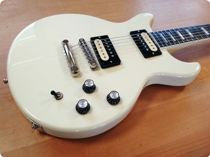 Jailbreak Guitars La Piovra Elite (tytus Signature) Sparkle Vintage White