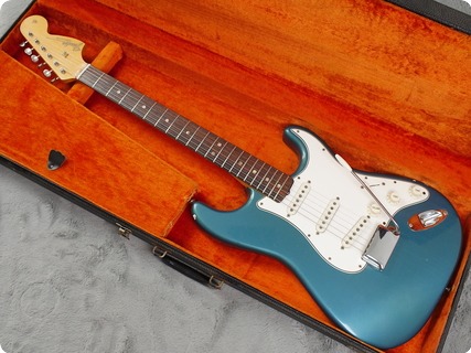 Fender Stratocaster 1966 Lake Placid Blue