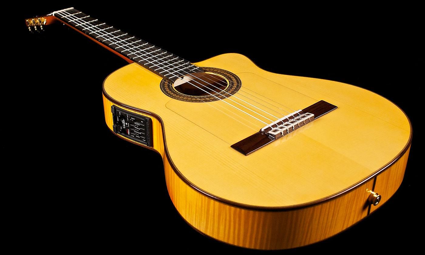 Cordoba 55FCE Thinbody Flamenco Guitar Spruce/Maple Lacquer Guitar For