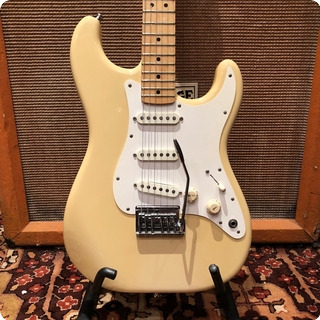 Fender Vintage 1983 Fender Stratocaster Butterscotch Dan Smith Guitar Ohsc 8.3lbs