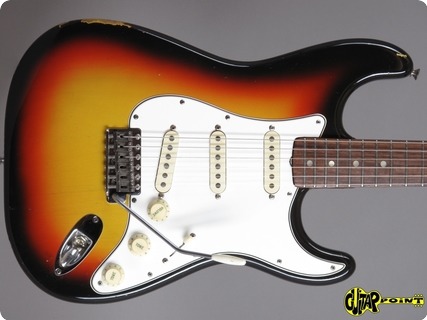 Fender Stratocaster 1965 3 Tone Sunburst