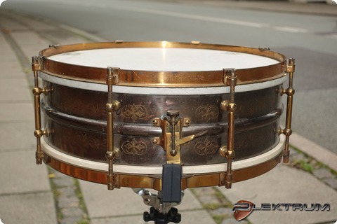 Ludwig / Conn Vintage Black Beauty 1930 Black Brass