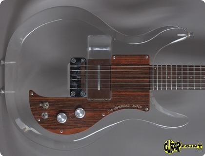 Dan Amstrong / Ampeg Lucite Guitar 1970 Plexi Glas
