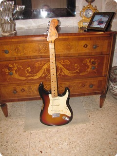 Fender Stratocaster 1972 Sunburst 3 Tone