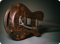 Hans Guitars Walnut Bishop