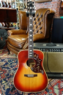 Gibson Hummingbird Custom 1973 Heritage Cherry Sunburst