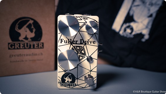 Greuter Audio Fuller Drive Black On White