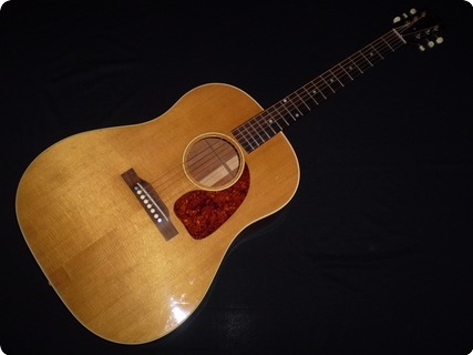 Gibson J50 1952 Natural