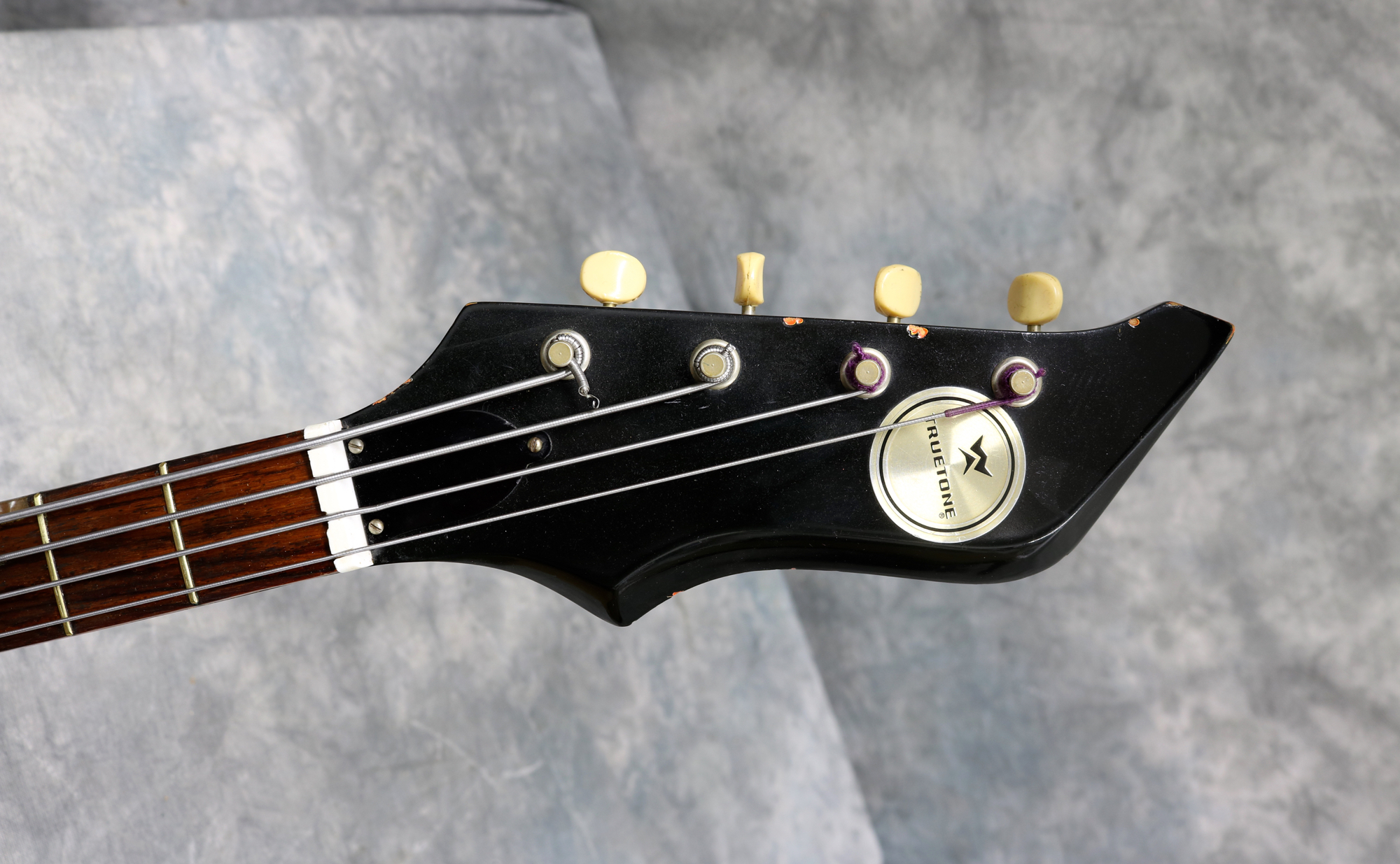 Kay K592 Truetone 1966 Sunburst Bass For Sale Andy Baxter Kay K592 Truetone 1966 Sunburst Bass For Sale Andy Baxter