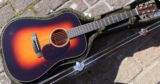 C. F. Martin & Co D18 Sunburst Sunburst