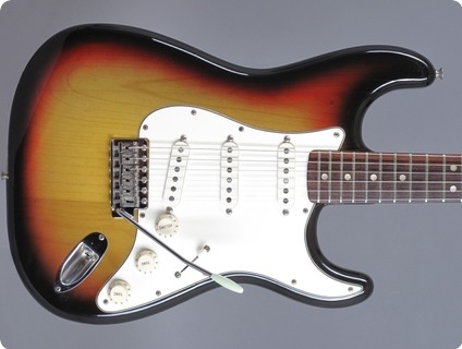Fender Stratocaster 1973 3 Tone Sunburst