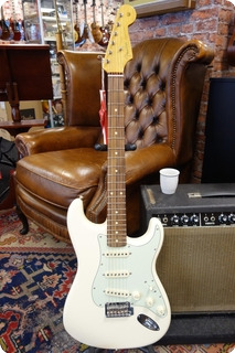 Fender Vintera '60s Stratocaster Modified 2020 Olympic White