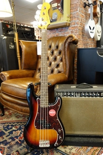 Squier Classic Vibe '60 Precision Bass 2020 3 Color Sunburst