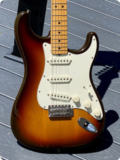 Fender Stratocaster  1982 Sunburst Finish