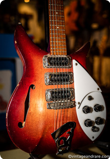 Rickenbacker 320 Fireglo