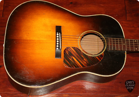 Gibson Banner J 45  1942