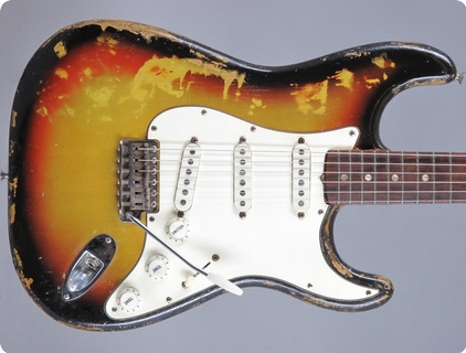 Fender Stratocaster 1966 3 Tone Sunburst