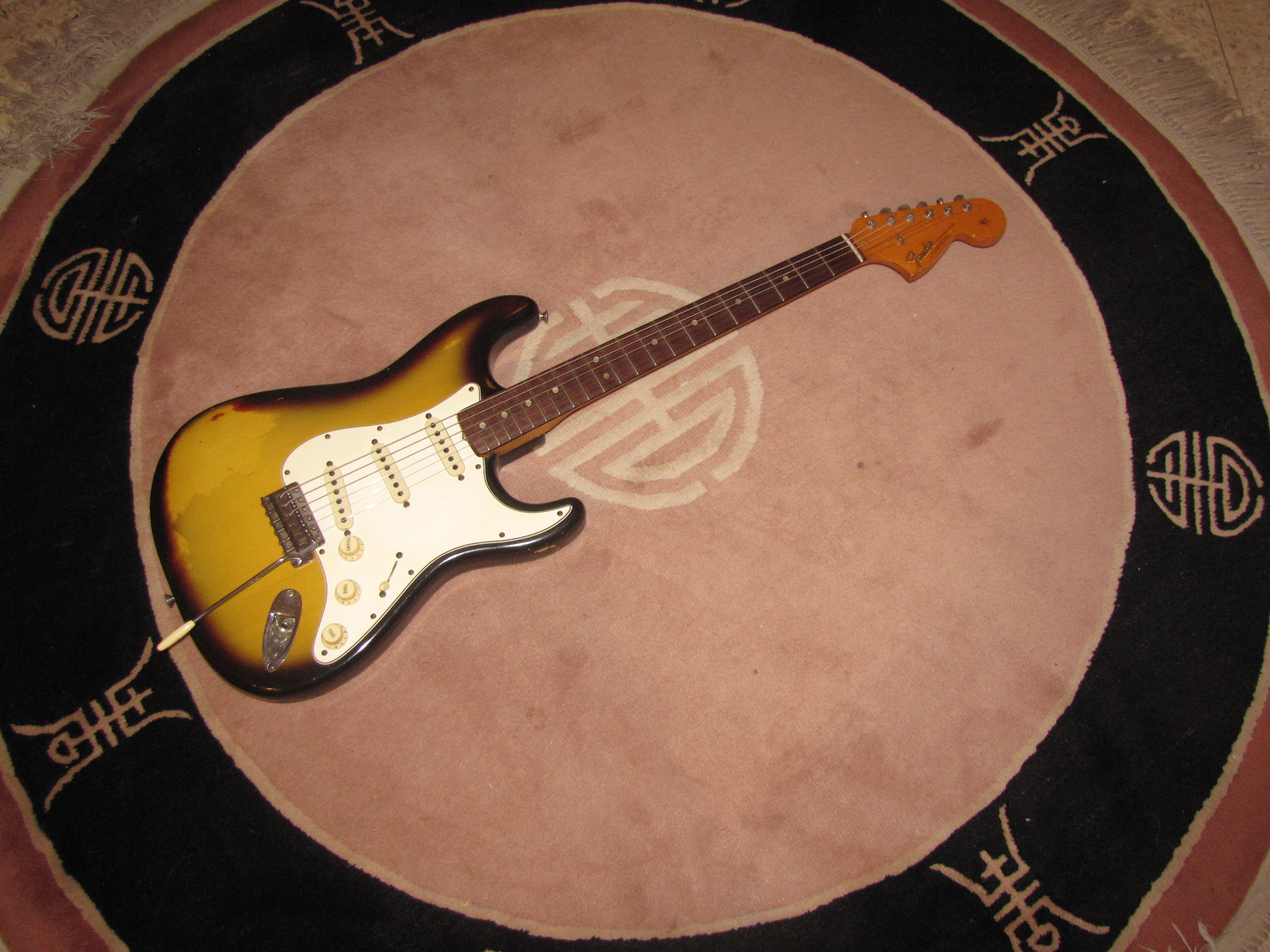 Fender Stratocaster 1965, Sunburst