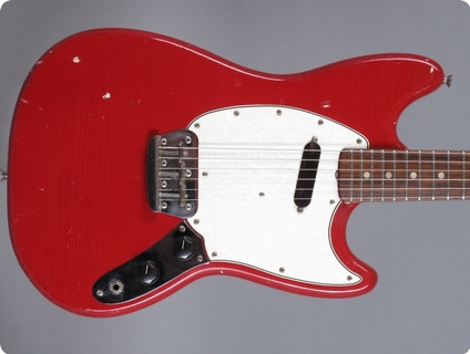 Fender Musicmaster 1965 Dakota Red