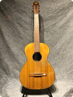Levin Carmen 16 1950 Natural