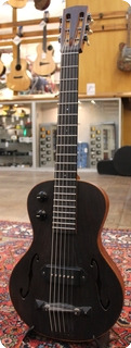 Voluptuos Noise "darling" Model Mahogany 2