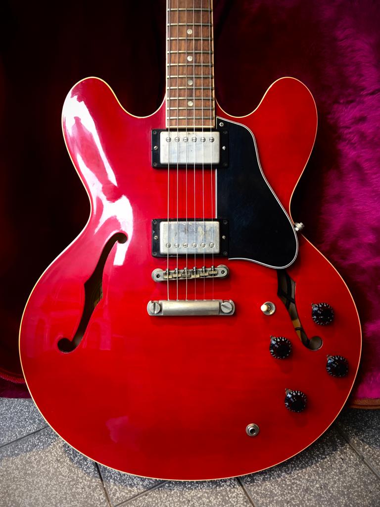 Gibson ES335 Dot Collector Condition 1995 Cherry Red Guitar For