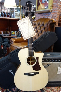 Eastman Eastman Ac222 1ce Grand Auditorium Modelwith Cutaway & Pickup Natural