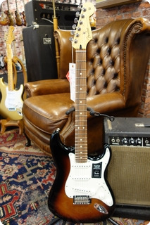 Fender Fender Player Stratocaster Pau Ferro Fingerboard 3 Color Sunburst #729
