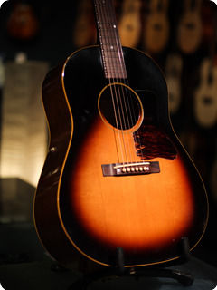 Pre War Guitars Pre War Slope Shoulder