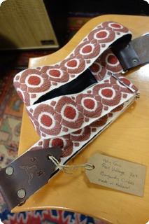 Holy Cow Holy Cow Real Vintage 70s Burgundy Circles