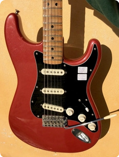 Fender Stratocaster   Scalloped 1976