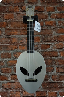 Mahalo Mahalo Mc1almsl Alien Ukulele Silver Silver