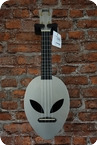 Mahalo Mahalo MC1ALmsl Alien Ukulele Silver Silver