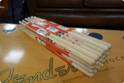 Vic Firth Vic Firth 2bn American Classic 12 Hickory 12 Pack Discounted